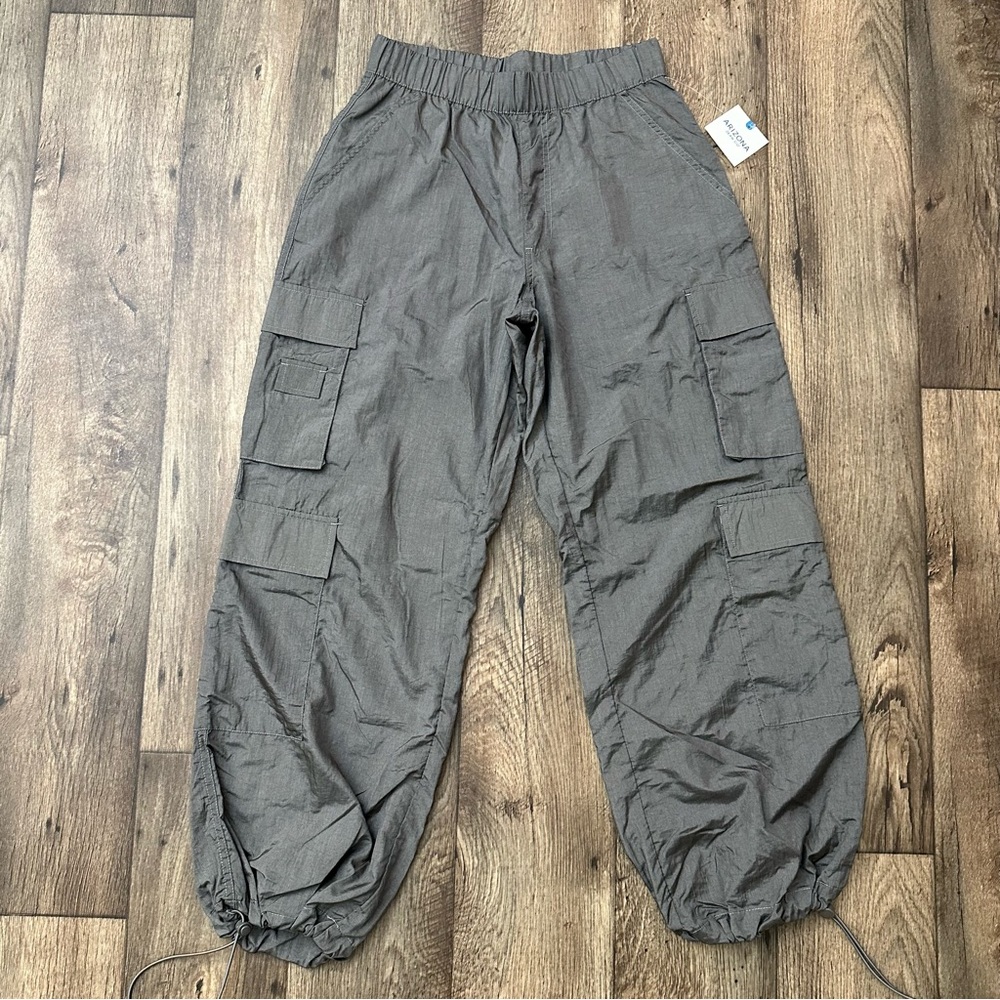 Arizona Jean Co Lightweight 100% Nylon Cargo Pants Juniors Womens Sz S Dark Grey
